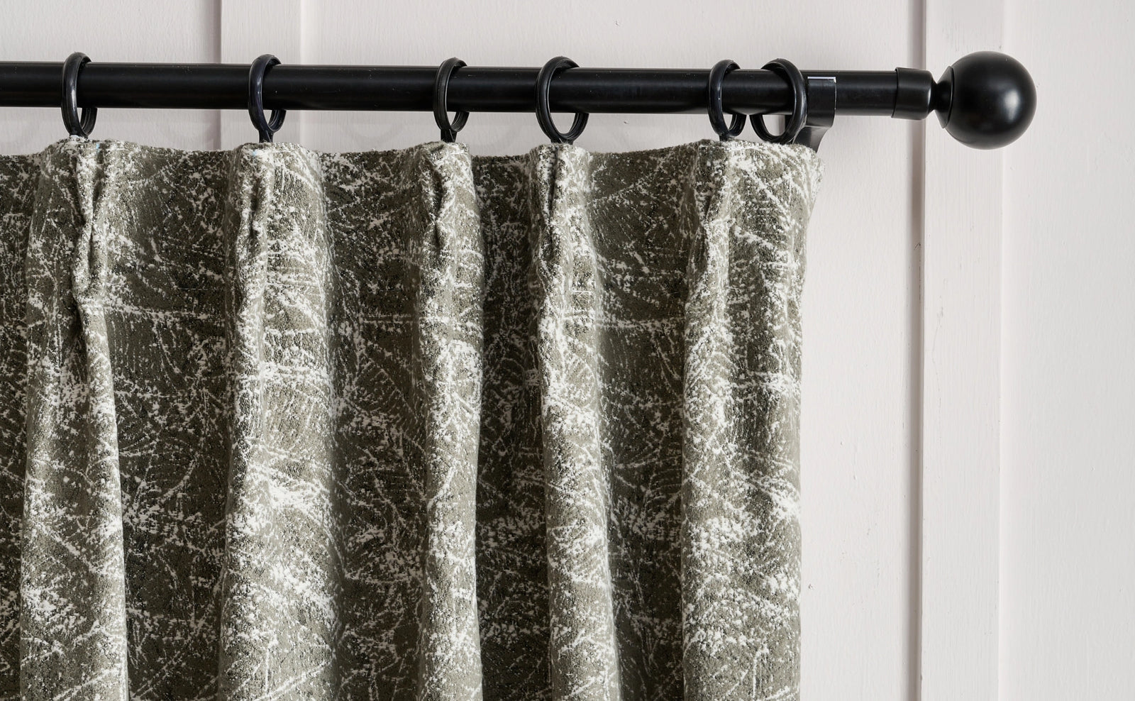 Woven Leafline Depth