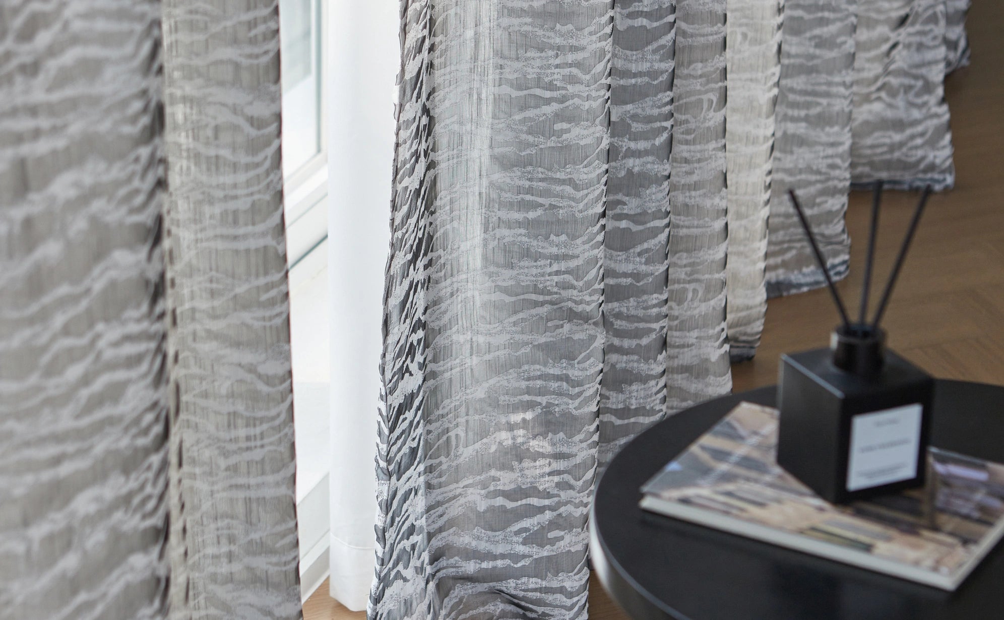 Light and Privacy, Balanced