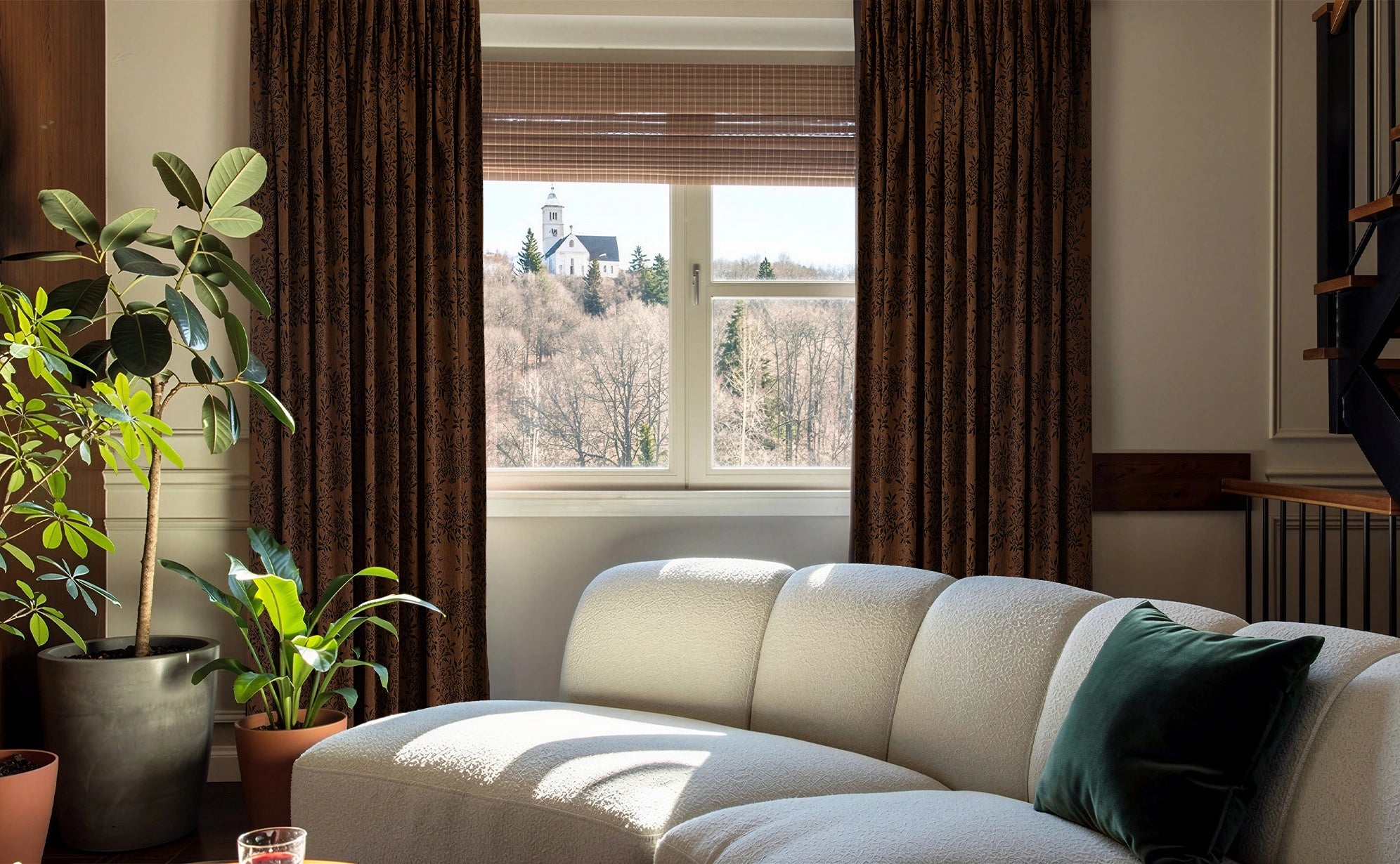 Light that rests, not shines